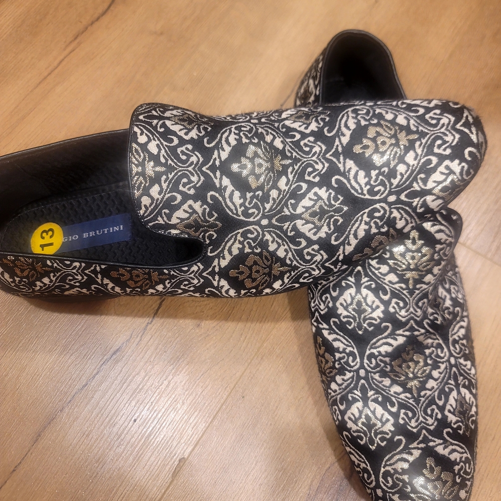 Men’s Black and Gold Patterned Loafers